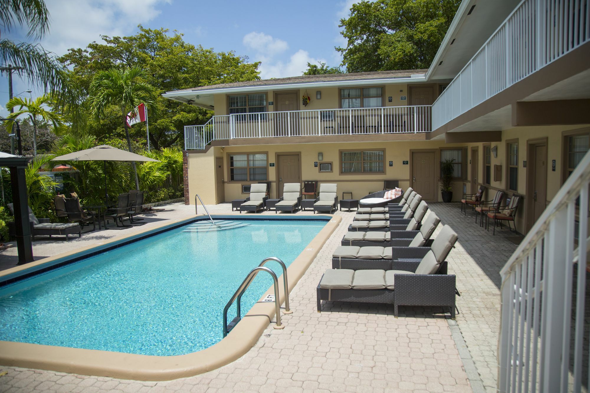 Sheridan Hostel Dania Beach Exterior photo